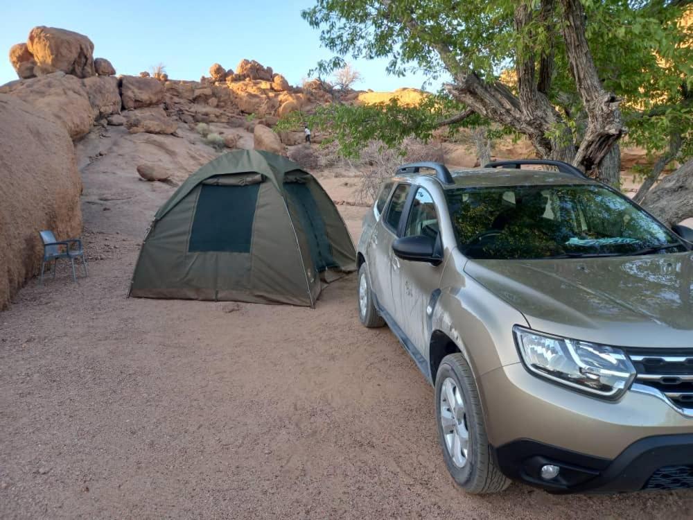Ozohere Campsite And Himba Village Uis Kültér fotó